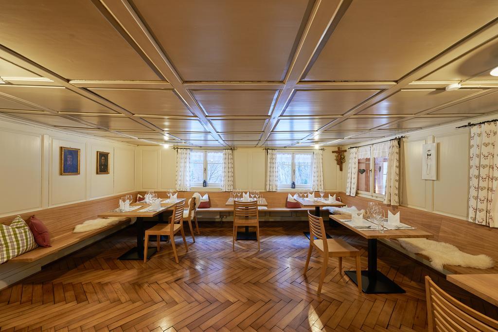 Roessle Hotel